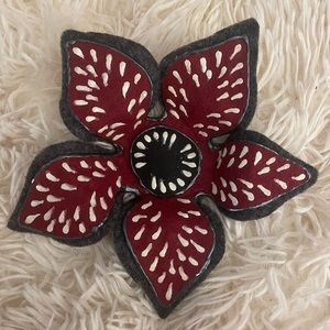 Demogorgon Hair Clip GLOWS